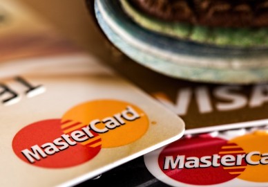 Pożyczka pozabankowa vs karta kredytowa